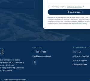 Final de la web de Lítore: el bloque de contacto con una foto del mar de fondo y, debajo, el pie con el logo, los datos de contacto y la información legal